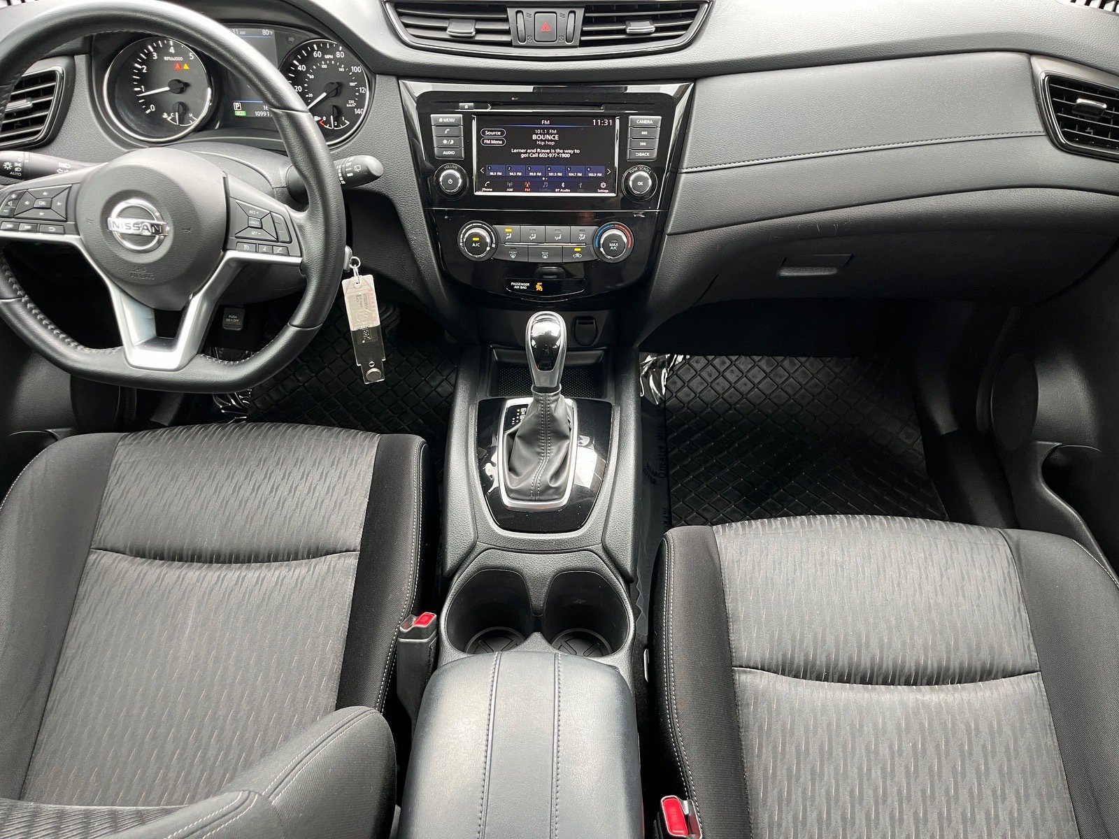 Used 2020 Nissan Rogue S w/ Special Edition Package FWD image 14