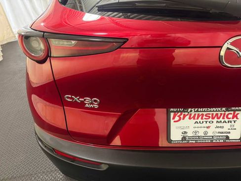 Certified 2025 MAZDA CX-30 AWD 2.5 S w/ Select Sport Pkg image 17