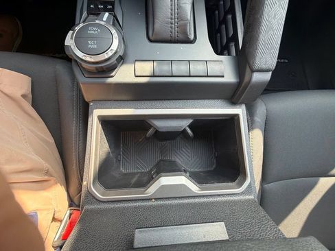 Used 2025 Toyota Tacoma SR5 w/ SR5 Upgrade Package AWD/4WD image 24