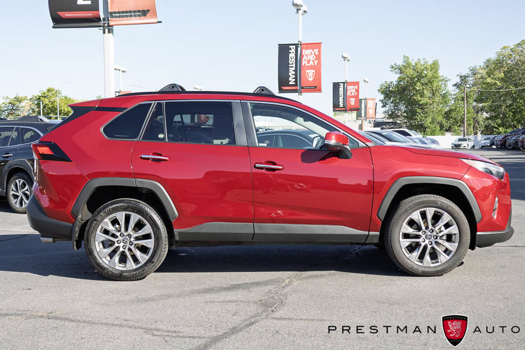Used 2025 Toyota RAV4 Limited w/ Advanced Technology Package AWD/4WD image 20
