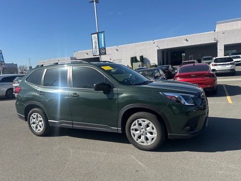 Used 2022 Subaru Forester image 2