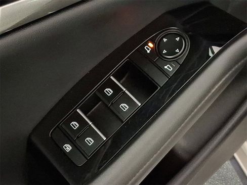 Used 2025 MAZDA MAZDA3 s Sport image 29