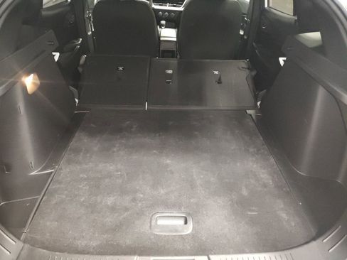 Certified 2024 Chevrolet Trax RS w/ Driver Confidence Package image 16