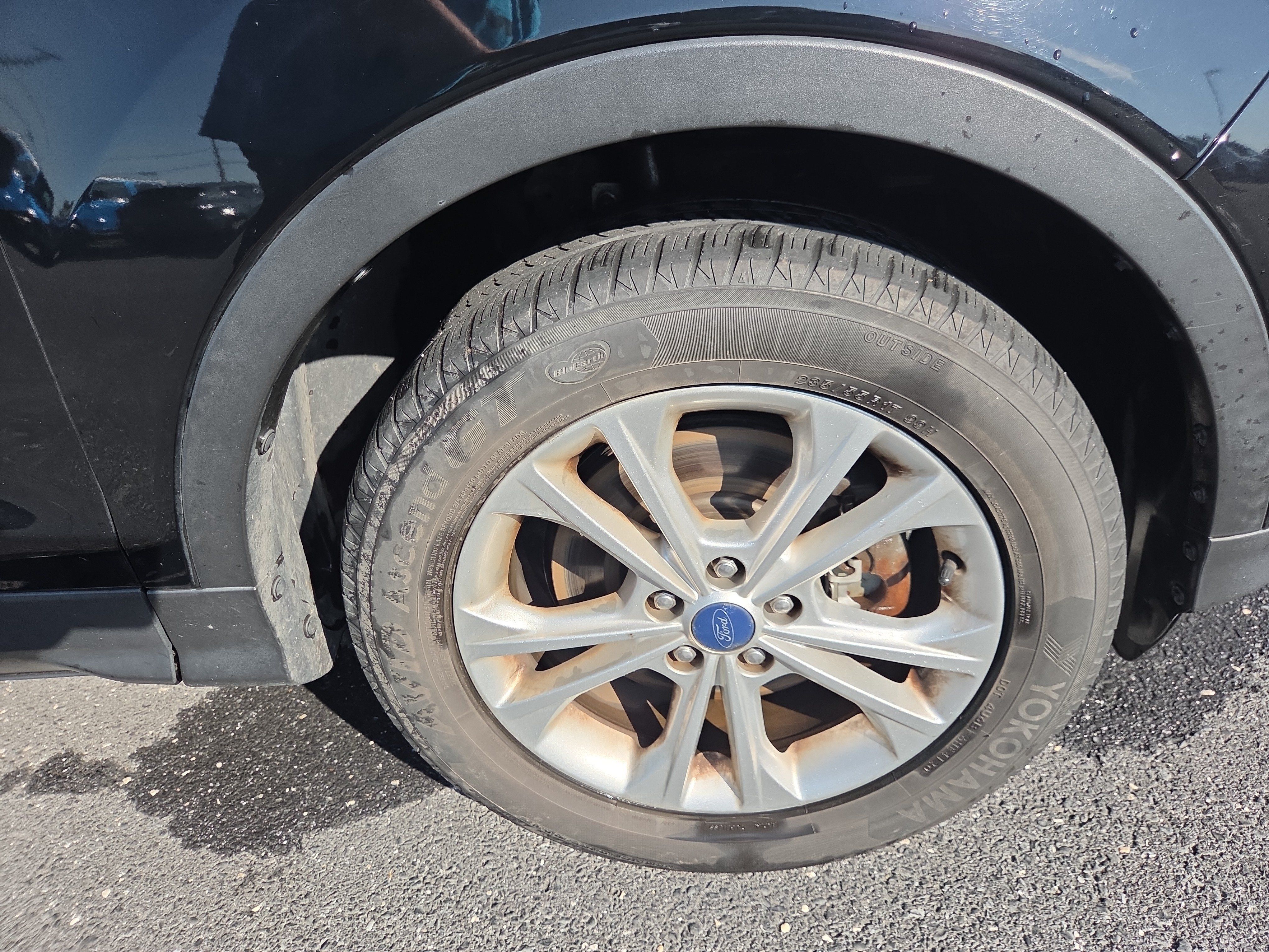 Used 2018 Ford Escape SE w/ Ford Safe & Smart Package AWD/4WD image 29