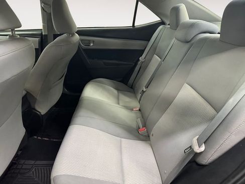 Used 2014 Toyota Corolla LE image 21
