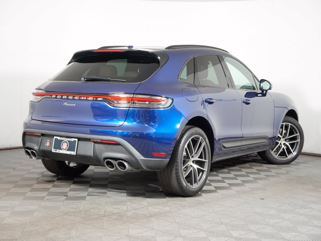 Certified 2024 Porsche Macan w/ Premium Plus Package AWD/4WD image 7