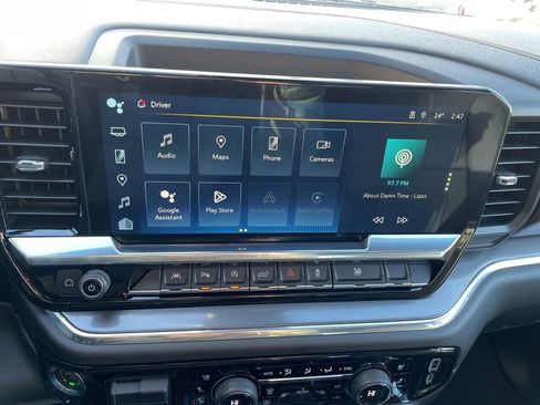 Used 2024 Chevrolet Silverado 1500 High Country image 22