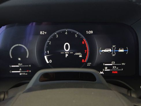 Used 2025 Lexus GX 550 w/ Cold Area Package AWD/4WD image 23