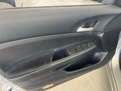 Used 2012 Honda Accord LX image 16