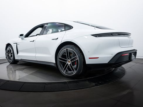 New 2025 Porsche Taycan 4S image 3