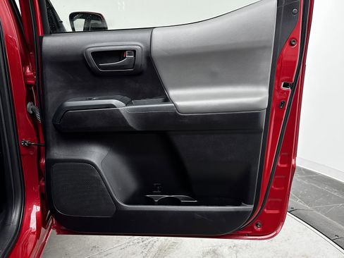 Used 2021 Toyota Tacoma SR w/ SR Convenience Package image 26