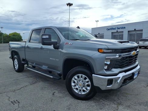 New 2026 Chevrolet Silverado 2500 LT w/ Convenience Package AWD/4WD image 2