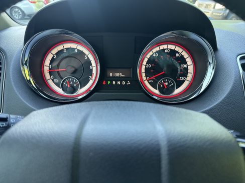 Used 2017 Dodge Grand Caravan SXT FWD image 21
