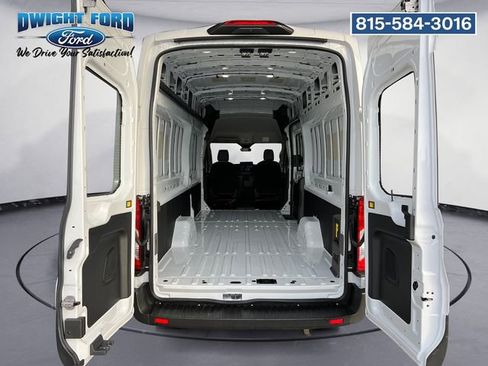 Used 2023 Ford E-Transit 148 High Roof Extended image 18