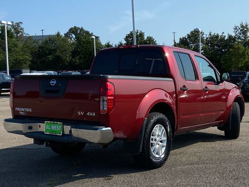 Used 2018 Nissan Frontier SV AWD/4WD image 3