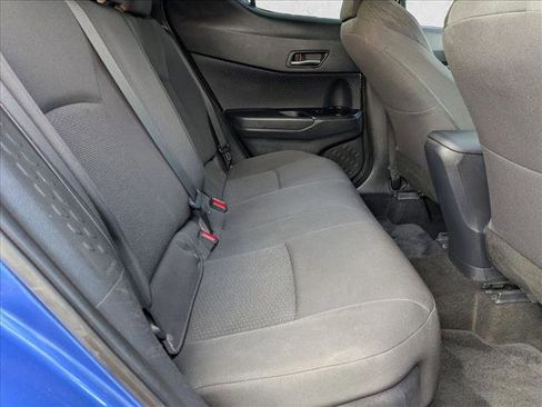 Used 2018 Toyota C-HR XLE image 18