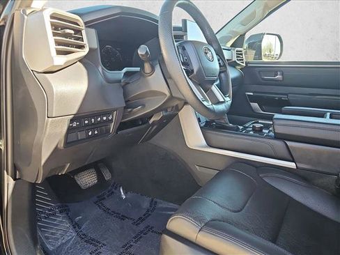 Used 2024 Toyota Tundra Limited image 9