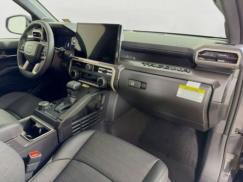 New 2026 Toyota Tacoma TRD Off-Road AWD/4WD image 25