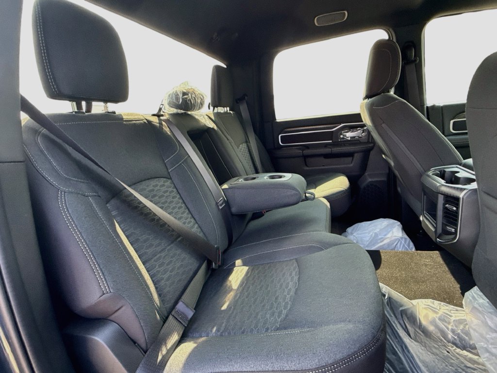 New 2027 RAM 3500 Big Horn AWD/4WD image 30