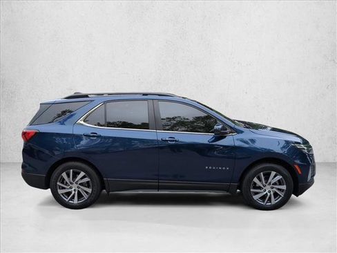 Used 2022 Chevrolet Equinox LT FWD image 4