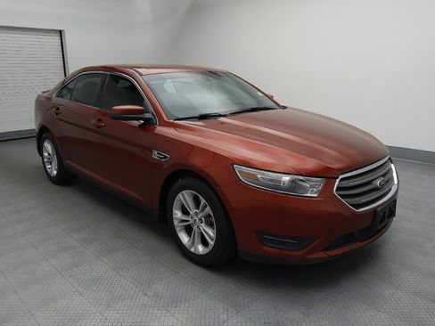 Used 2014 Ford Taurus SEL w/ Equipment Group 201A FWD image 13