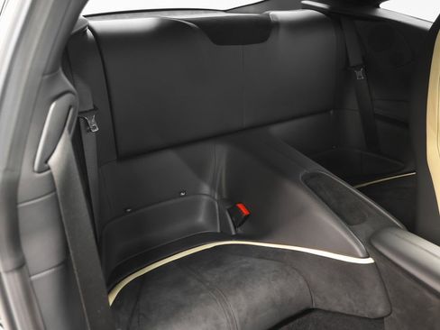 Certified 2024 Ferrari Roma image 22