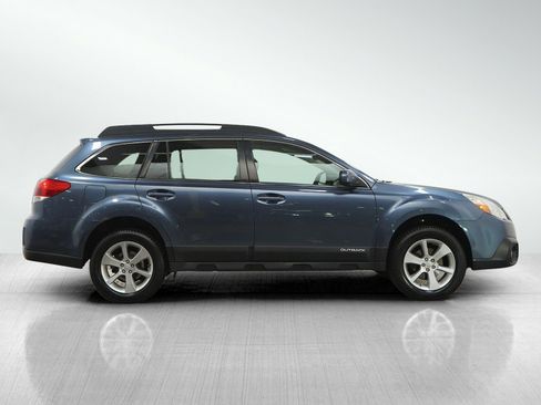 Used 2013 Subaru Outback 2.5i Premium AWD/4WD image 6