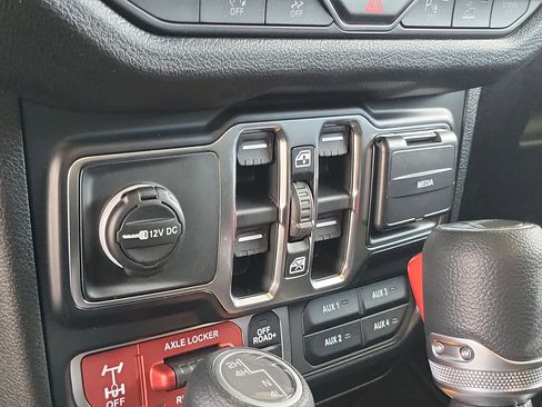 New 2026 Jeep Gladiator Willys AWD/4WD image 15