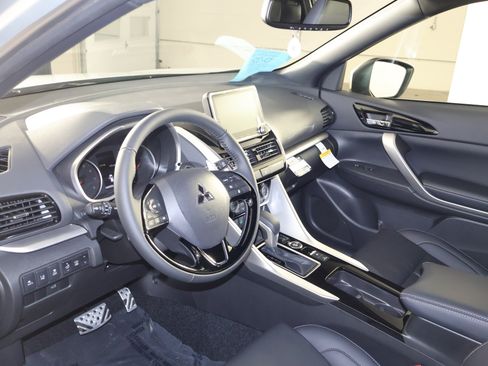 New 2026 Mitsubishi Eclipse Cross SEL AWD/4WD image 2