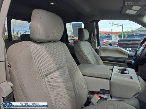 Used 2017 Ford F150 XLT w/ Equipment Group 302A Luxury AWD/4WD image 21