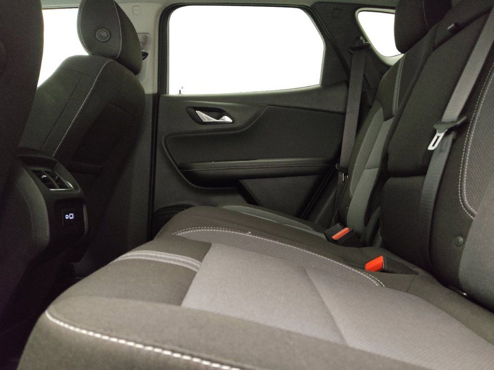 Used 2024 Chevrolet Blazer LT w/ Convenience Package FWD image 18