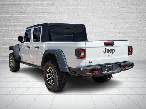 Used 2025 Jeep Gladiator Rubicon AWD/4WD image 3