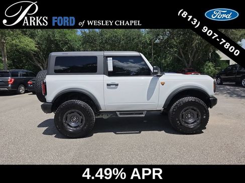 Used 2023 Ford Bronco Badlands AWD/4WD image 4