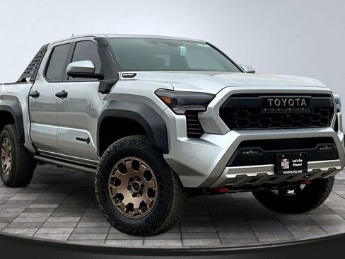 New 2026 Toyota Tacoma 4x4 Double Cab Hybrid image 3