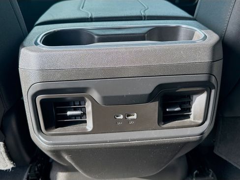 Used 2023 Chevrolet Silverado 1500 RST w/ Z71 Off-Road Package AWD/4WD image 23