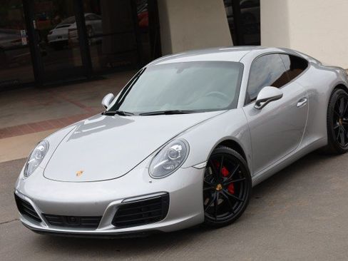 Used 2017 Porsche 911 Carrera RWD image 1