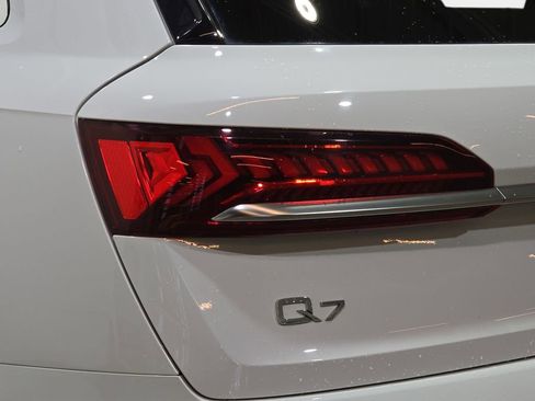 Used 2022 Audi Q7 2.0T Premium Plus AWD/4WD image 33