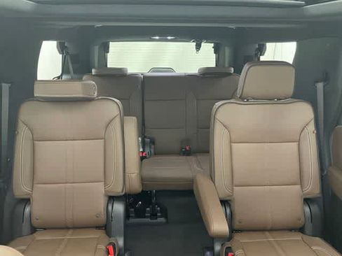 New 2026 Chevrolet Tahoe High Country w/ LPO, Illumination Package AWD/4WD image 14