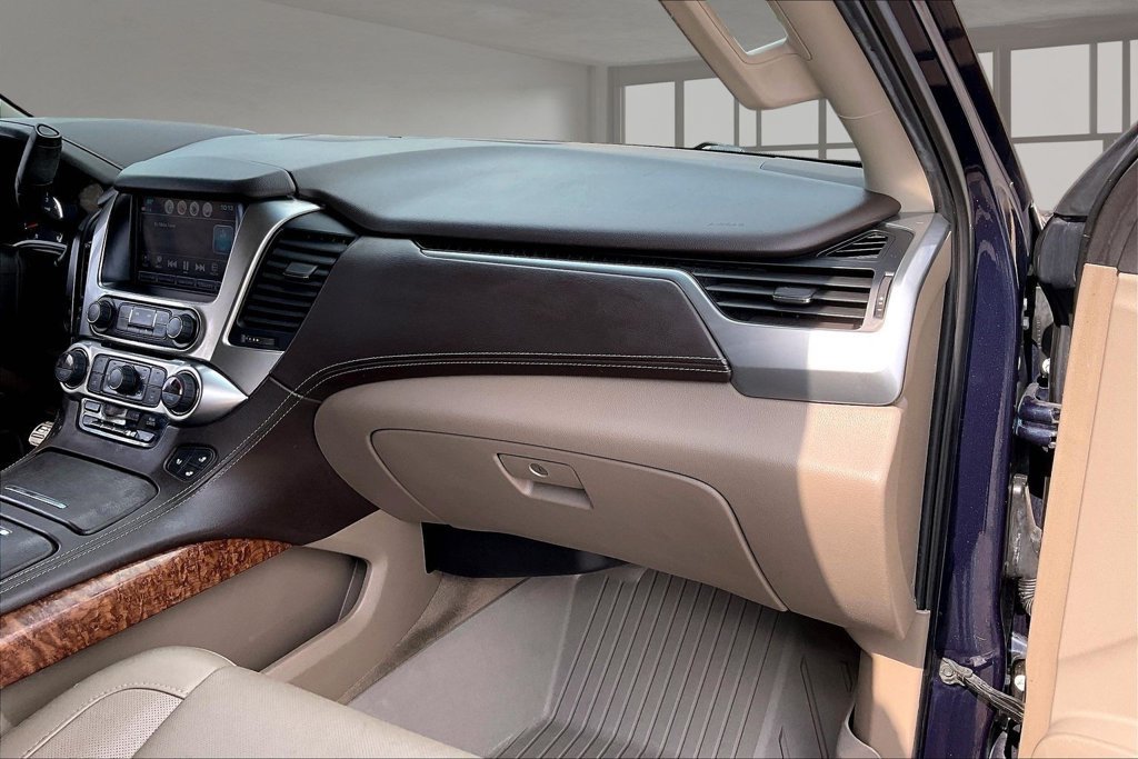 Used 2019 Chevrolet Tahoe Premier w/ Max Trailering Package AWD/4WD image 26