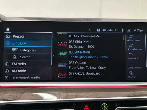 Used 2022 BMW X5 xDrive45e w/ M Sport Package AWD/4WD image 32