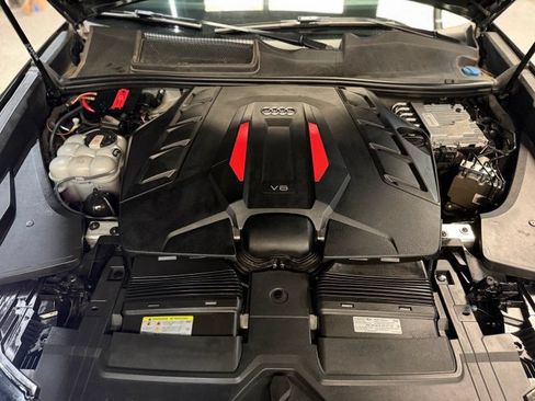 Used 2022 Audi SQ8 Prestige w/ Prestige Package AWD/4WD image 20