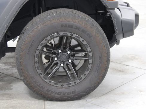 Used 2025 Jeep Wrangler Unlimited Sport AWD/4WD image 11