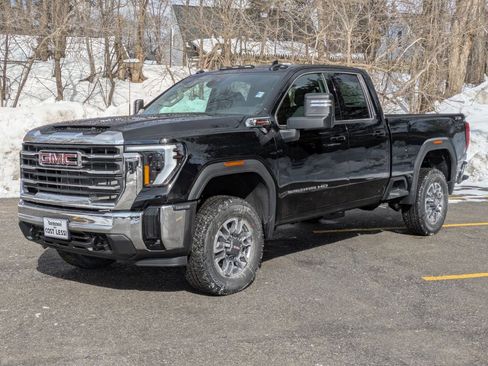 New 2026 GMC Sierra 2500 SLE w/ SLE Value Package; image 3