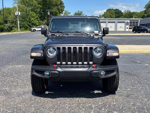 Used 2022 Jeep Wrangler Unlimited Rubicon w/ Cold Weather Group AWD/4WD image 2