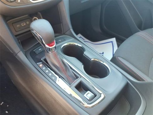 Used 2023 Chevrolet Equinox RS image 19