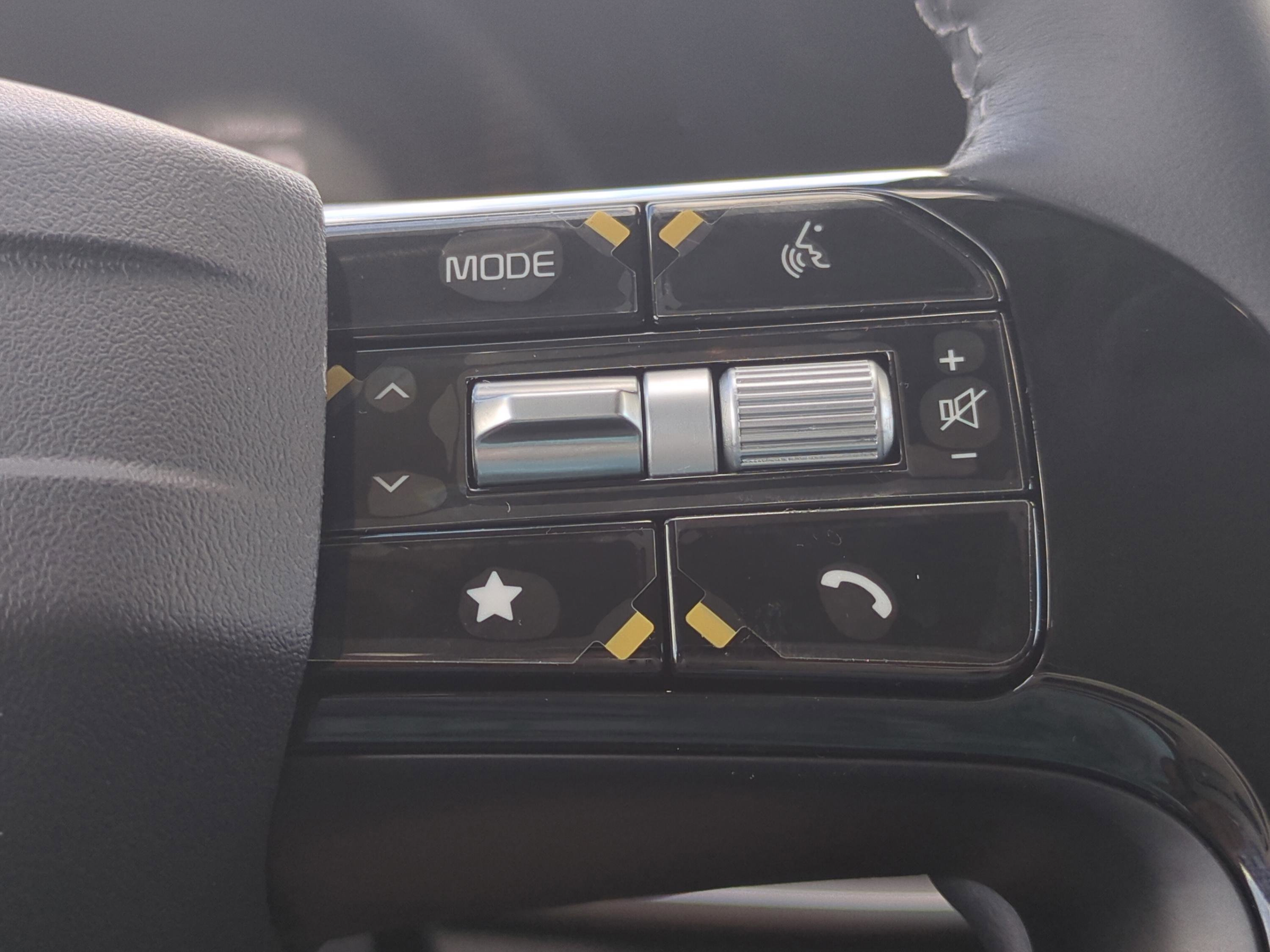 New 2026 Kia Sorento LX FWD image 19
