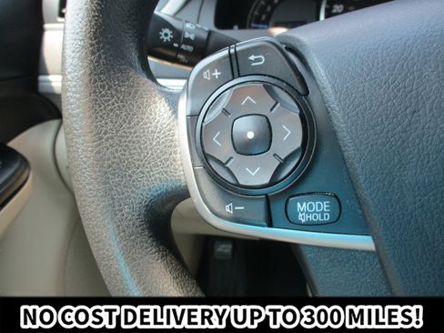 Used 2012 Toyota Camry LE FWD image 22