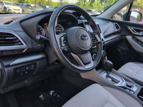 Used 2020 Subaru Forester Premium AWD/4WD image 10