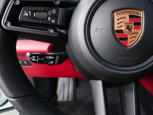 New 2026 Porsche Macan 4 Electric image 10