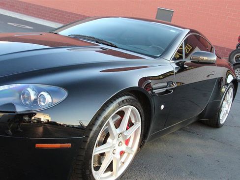 Used 2006 Aston Martin V8 Vantage Coupe image 35